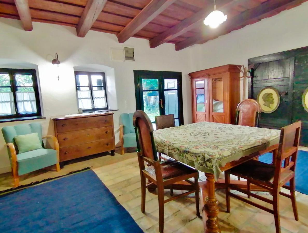 Lelle Vineyard Cottages 巴拉通雷勒 外观 照片