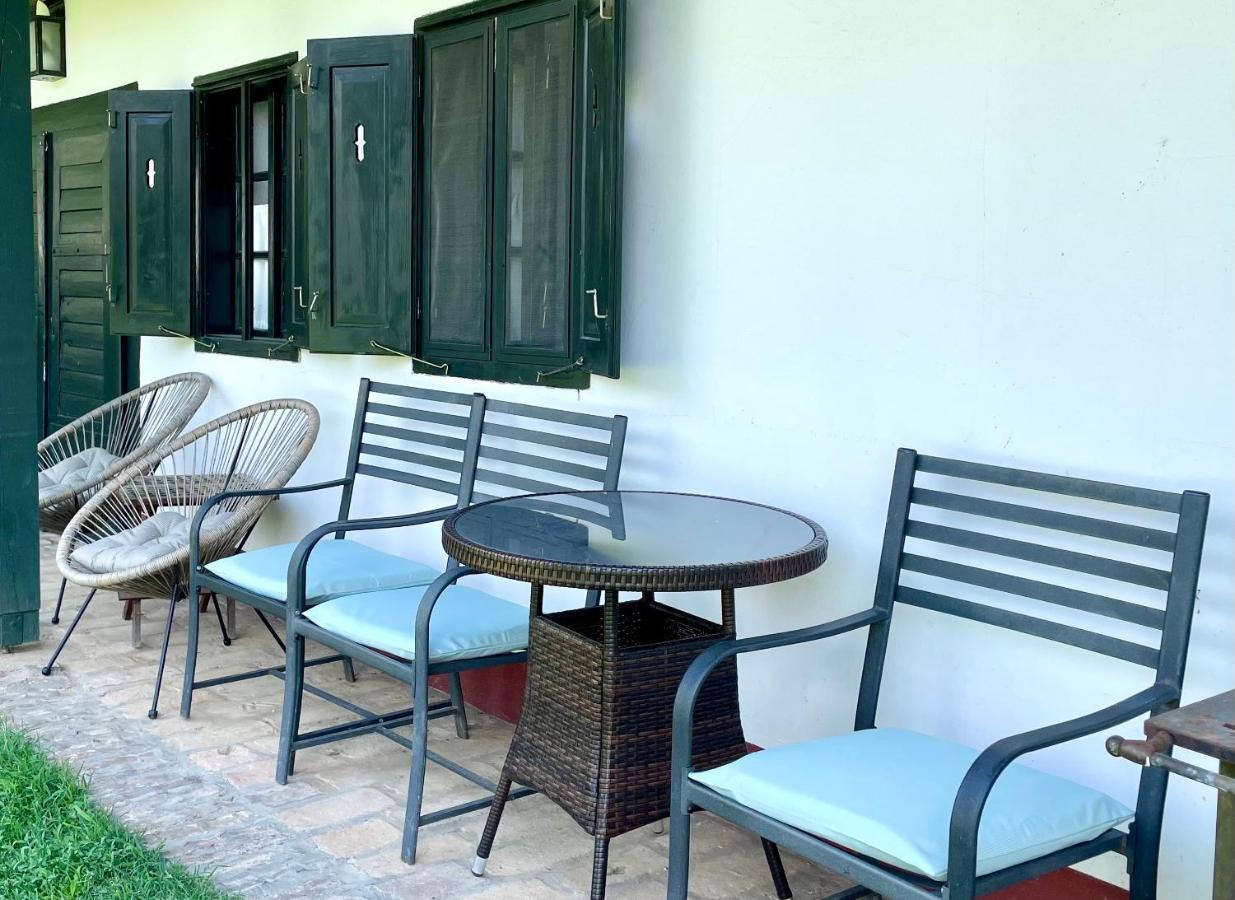 Lelle Vineyard Cottages 巴拉通雷勒 外观 照片